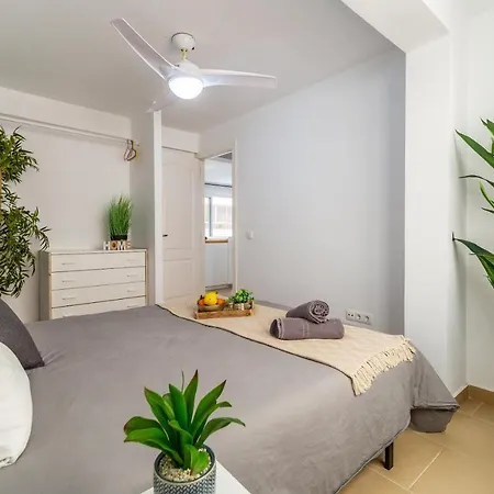 شقة Apartmentos Vistamar *